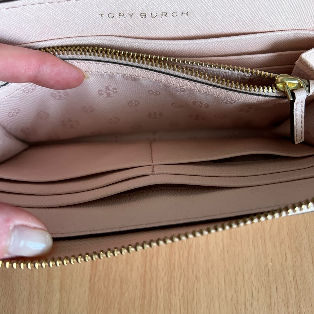Tory Burch Light Pink Wallet - Picture 12 of 12